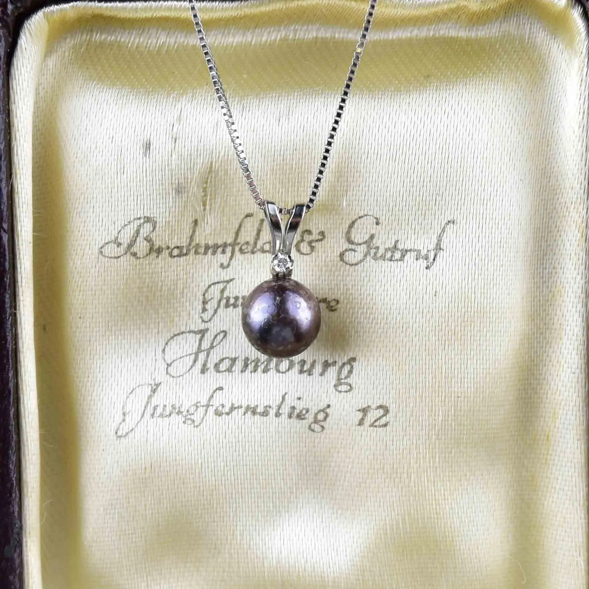 14K White Gold Diamond Black Pearl Pendant Necklace