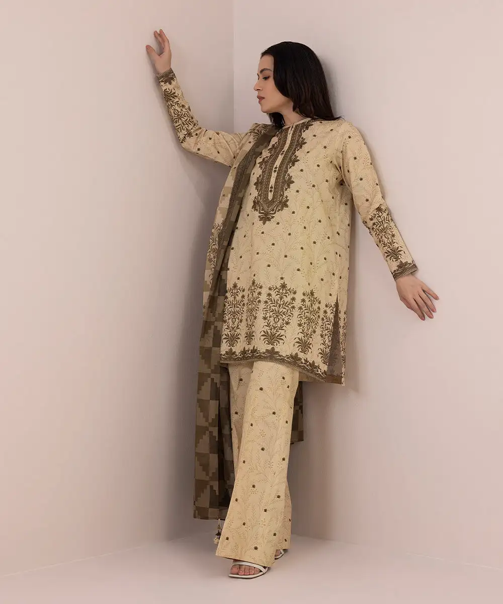 3 Piece - Embroidered Lawn Suit