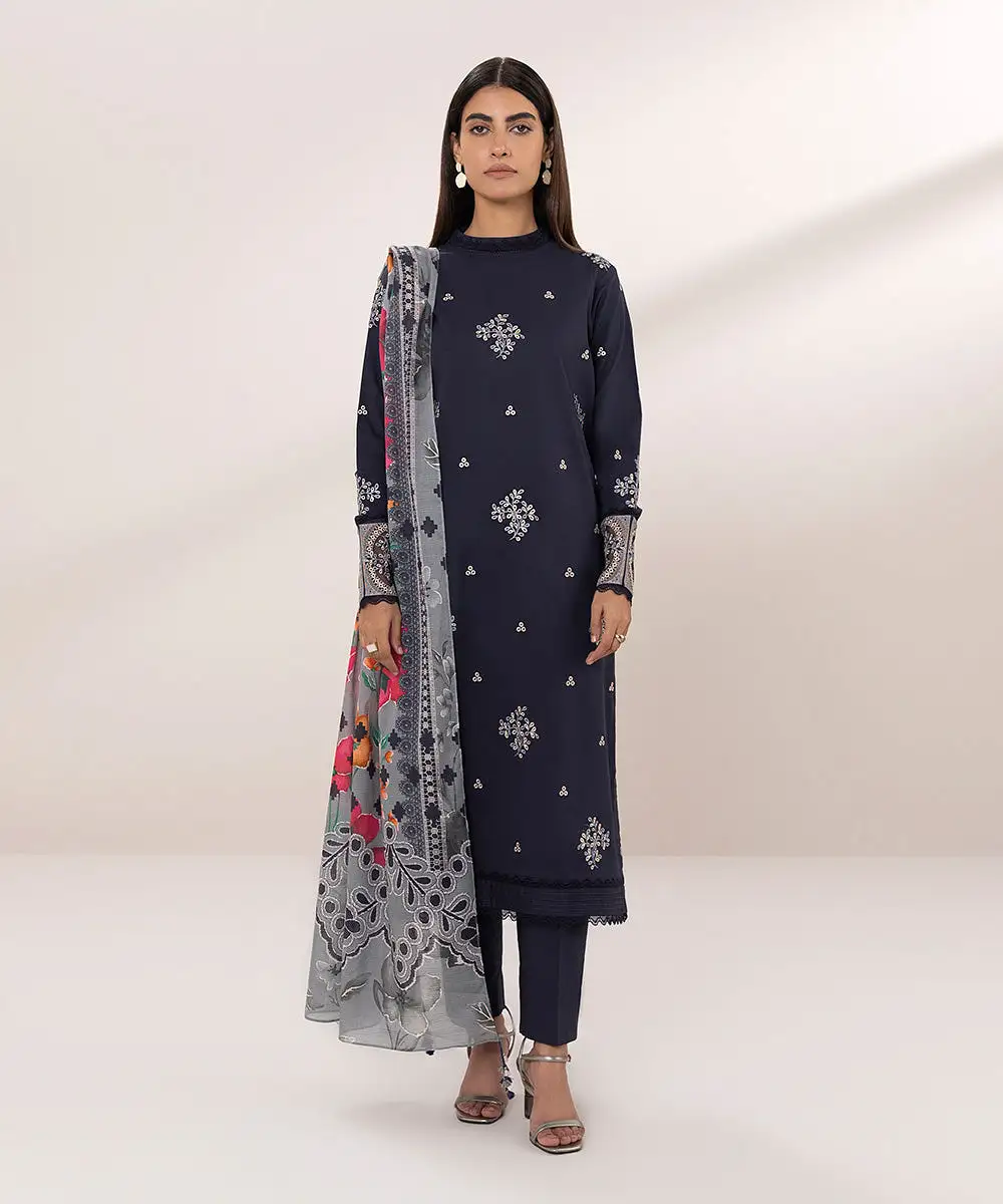 3 Piece - Embroidered Lawn Suit