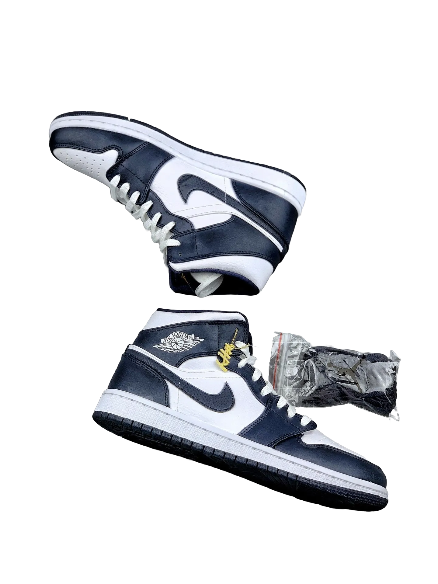 AIR JORDAN 1 MID WHITE/METALLIC GOLD-OBSIDIAN