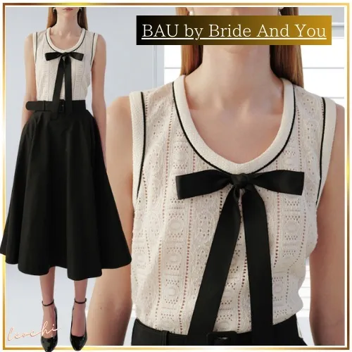 BAU by Bride And You  |Unisex Sleeveless U-Neck Plain Tanks & Camisoles