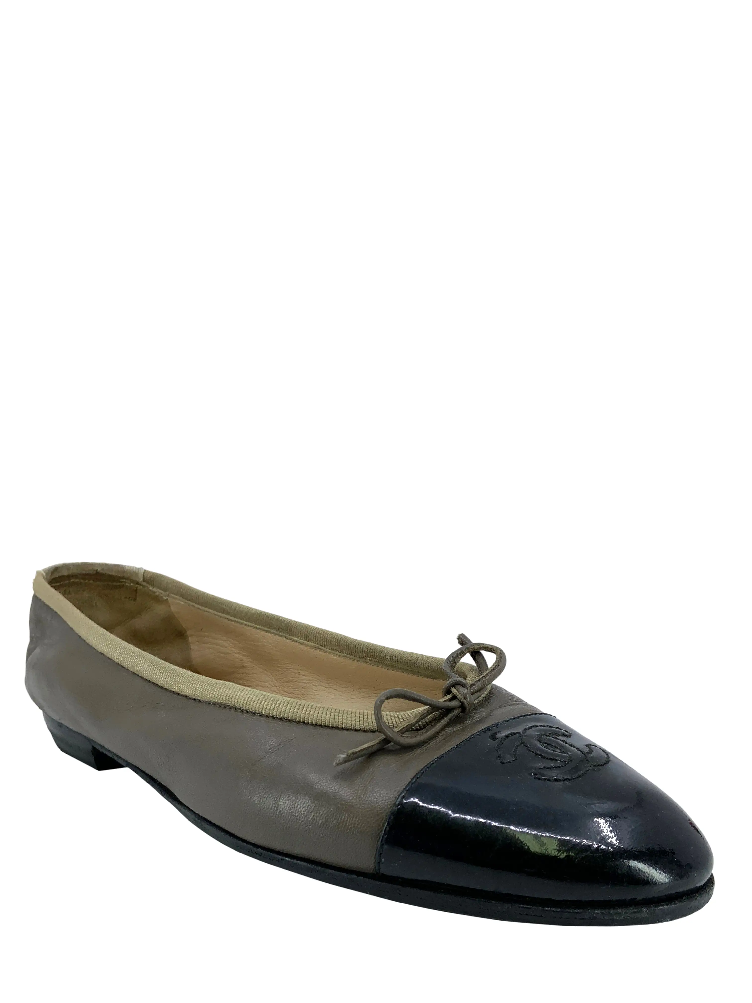 CHANEL Lambskin Leather CC Cap Toe Ballet Flats Size 8