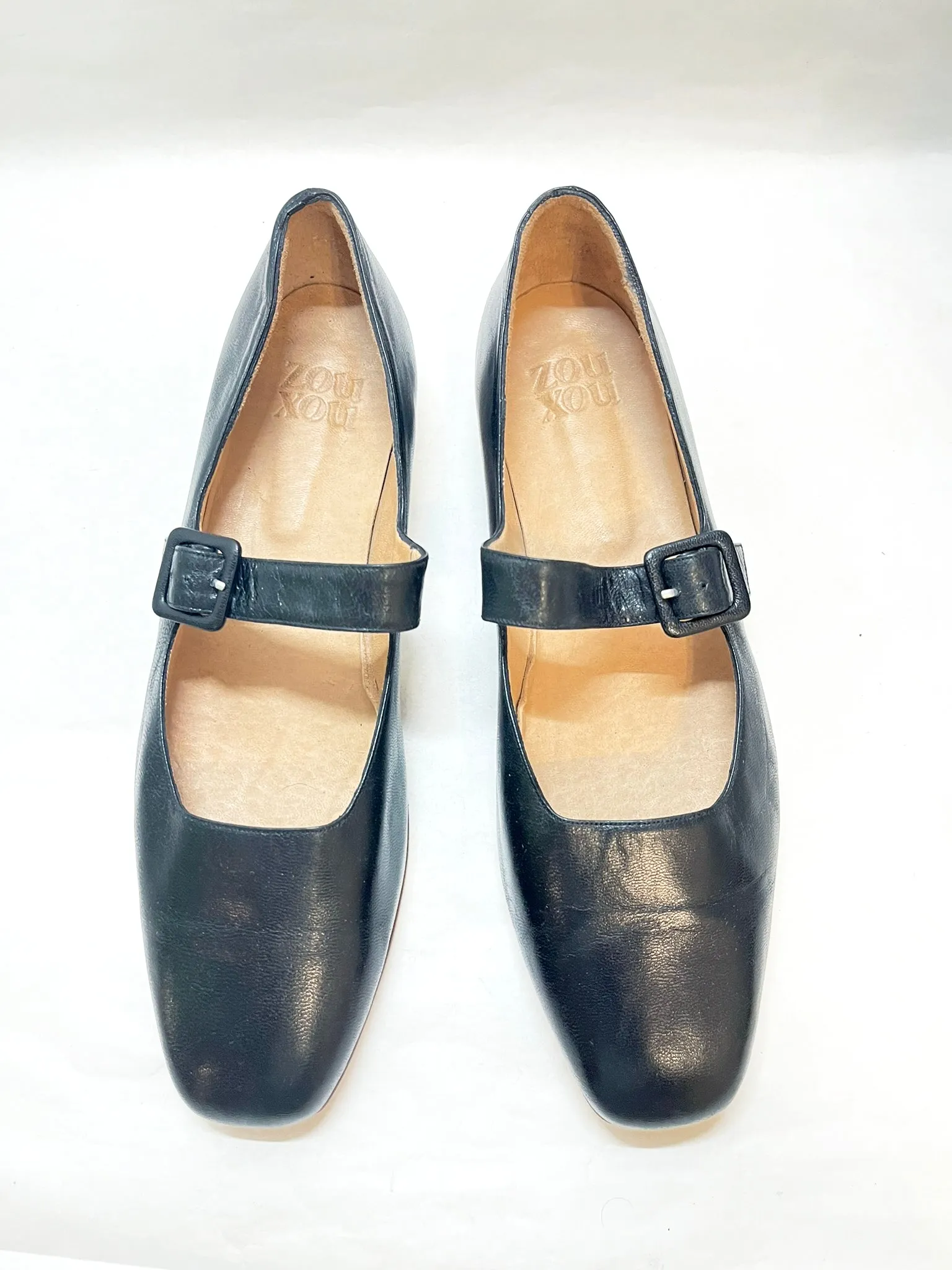 Eugenia Flat in Black Size 42