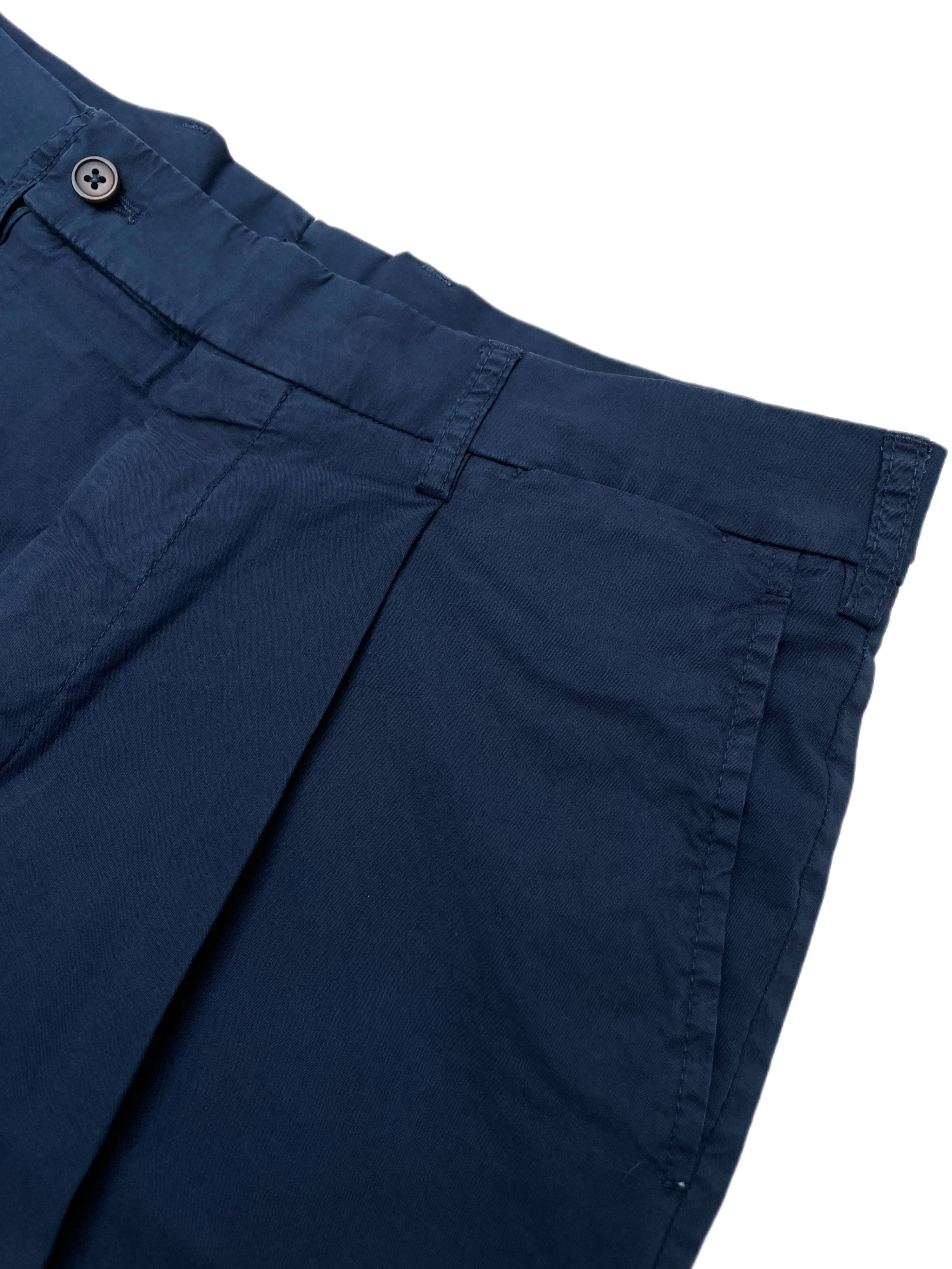 FRESH Cotton One-Pleat Shorts In Navy