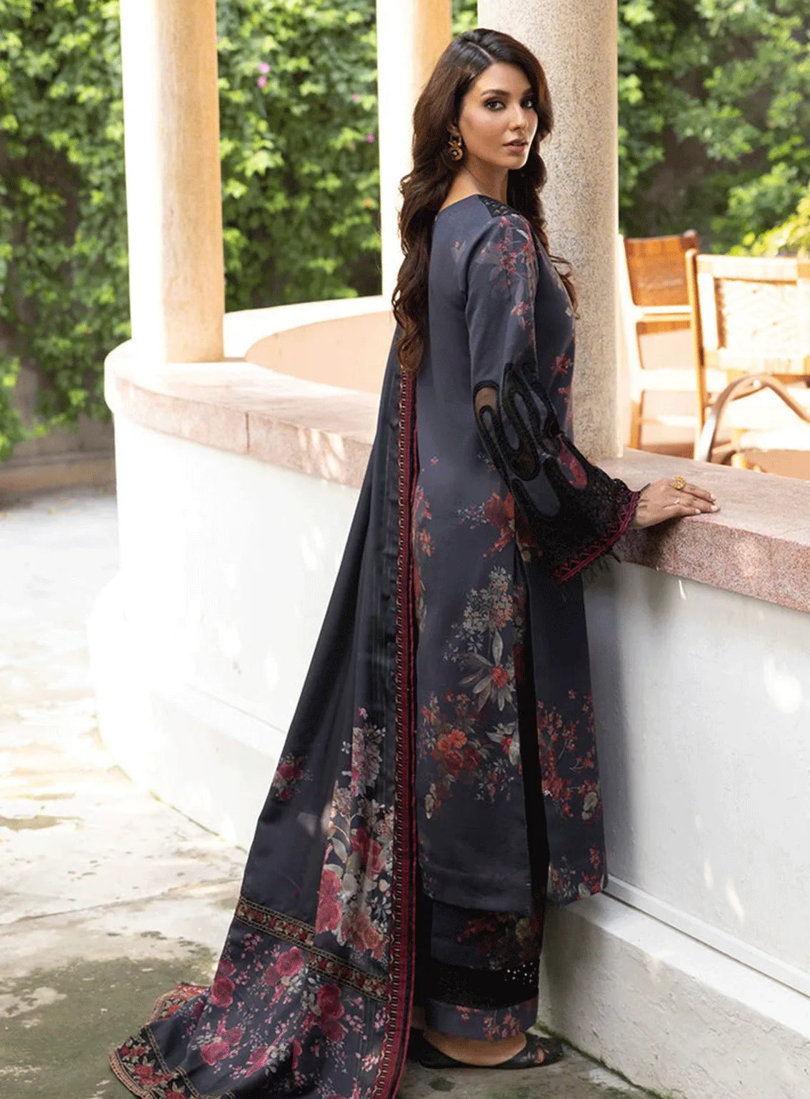 Jahanara By Iznik Embroidered Slub Unstitched 3 Piece Suit - 3 MAHTAB