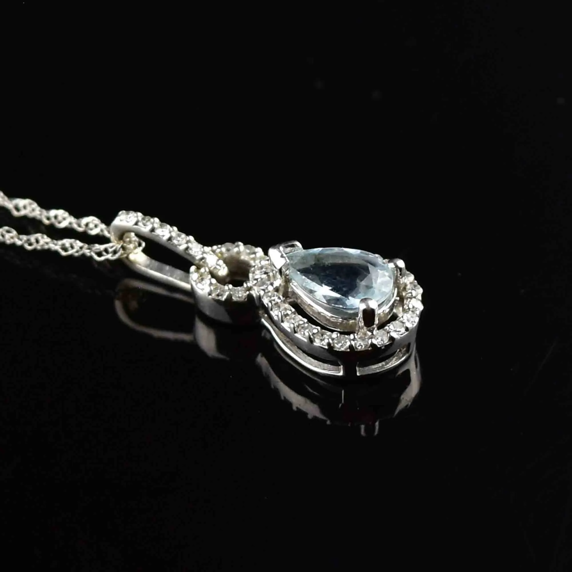 Vintage 10K White Gold Diamond Blue Topaz Pendant Necklace