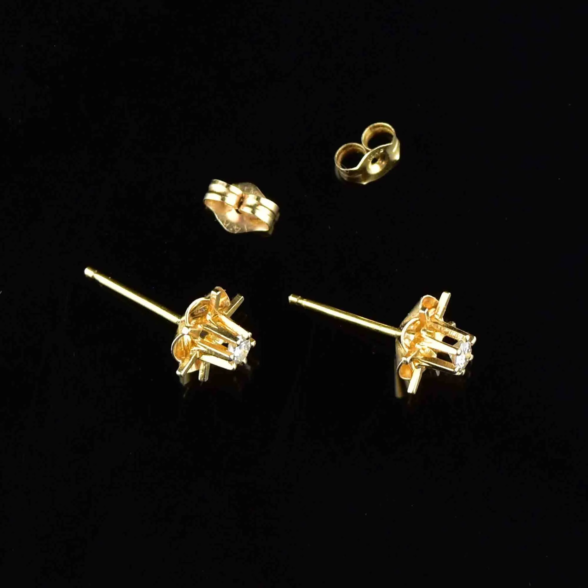 Vintage 14K Gold Diamond Buttercup Stud Earrings