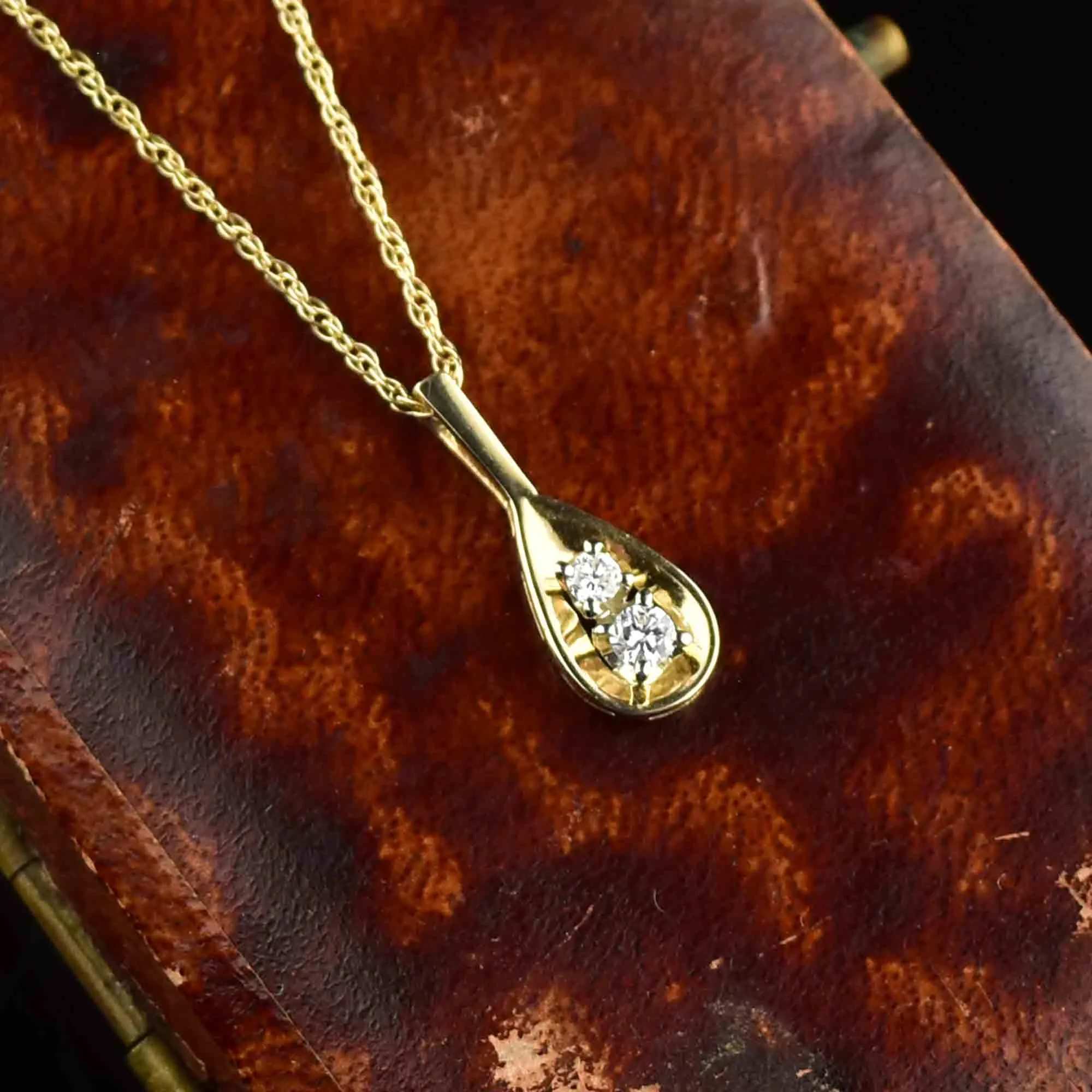 Vintage 14K Gold Diamond Teardrop Pendant Necklace