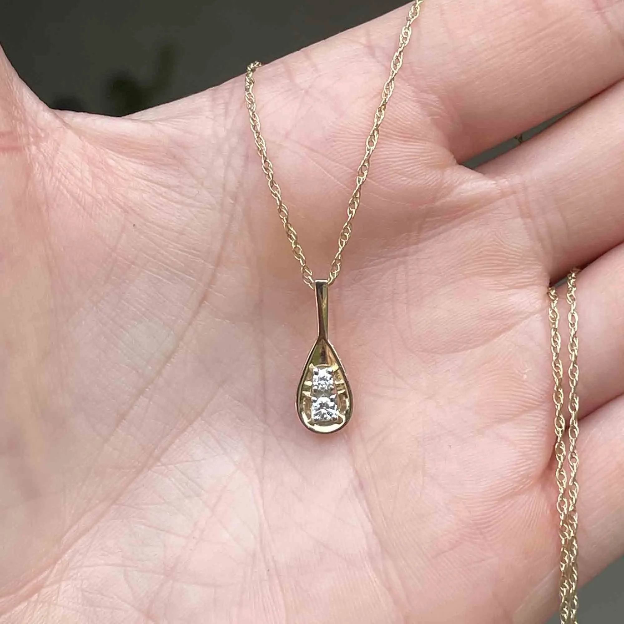 Vintage 14K Gold Diamond Teardrop Pendant Necklace