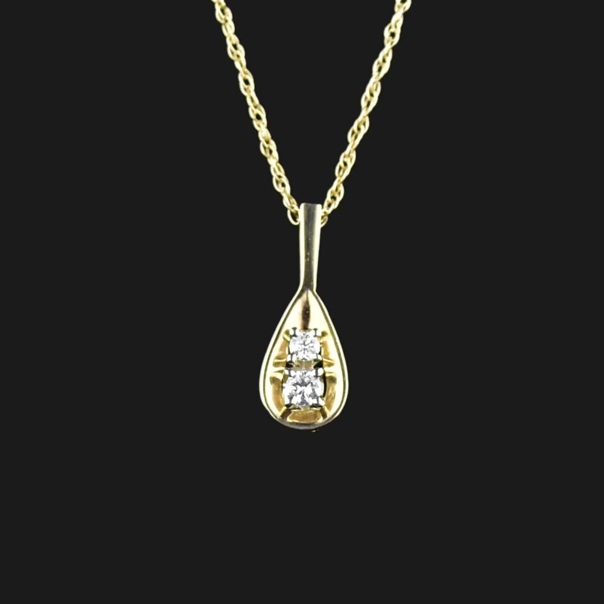 Vintage 14K Gold Diamond Teardrop Pendant Necklace